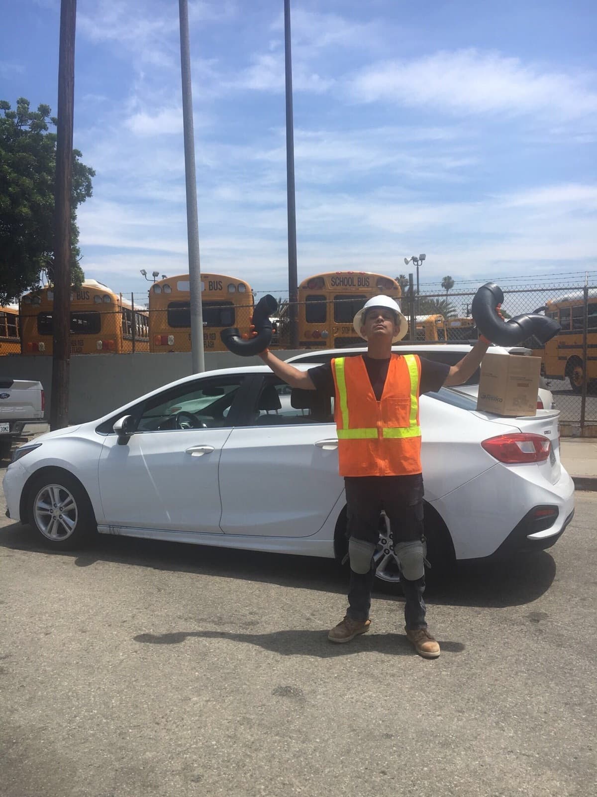 Curri-vetted sedan courier driver ready for a multi-stop urban delivery route